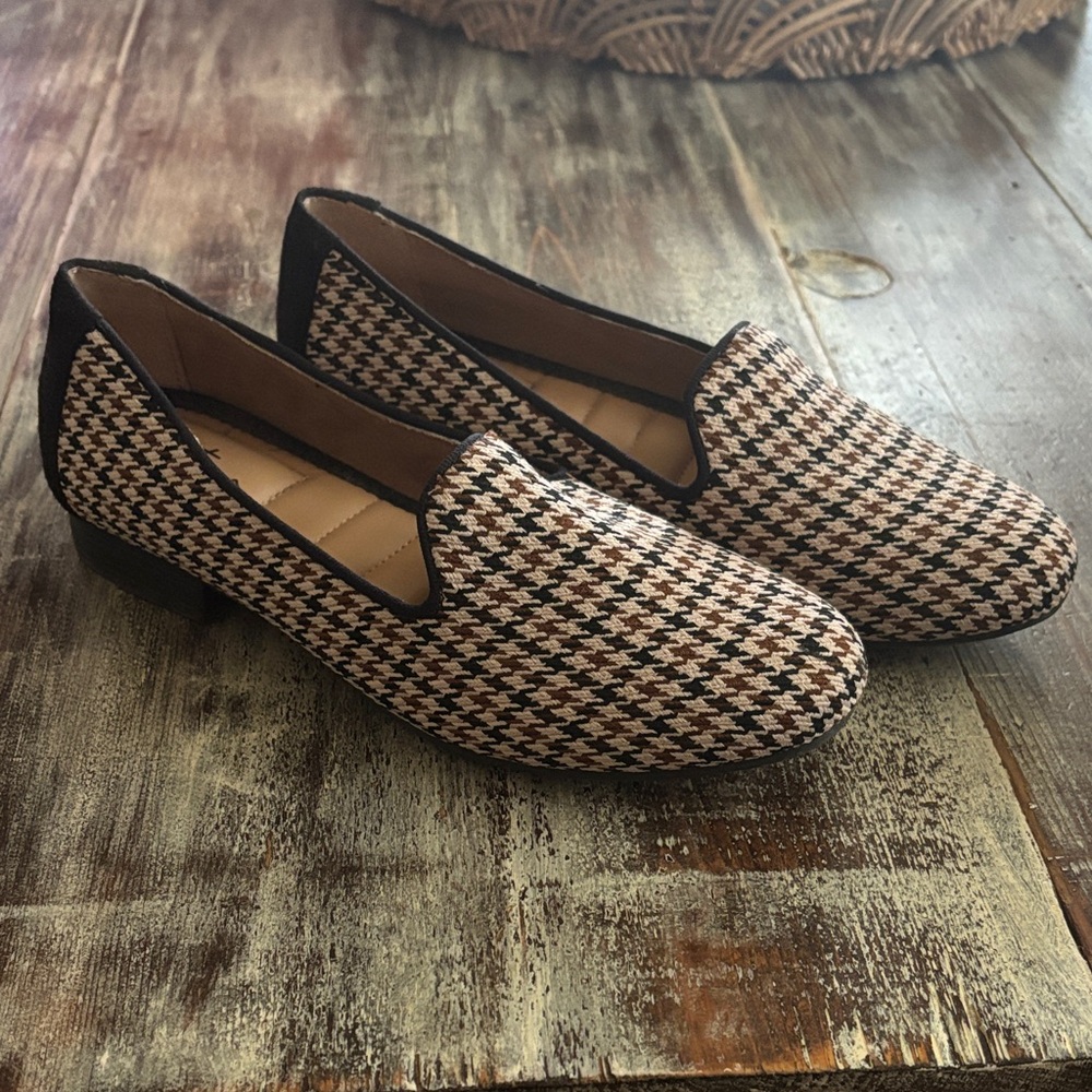 Me Too Houndstooth Flats - Black and Cream